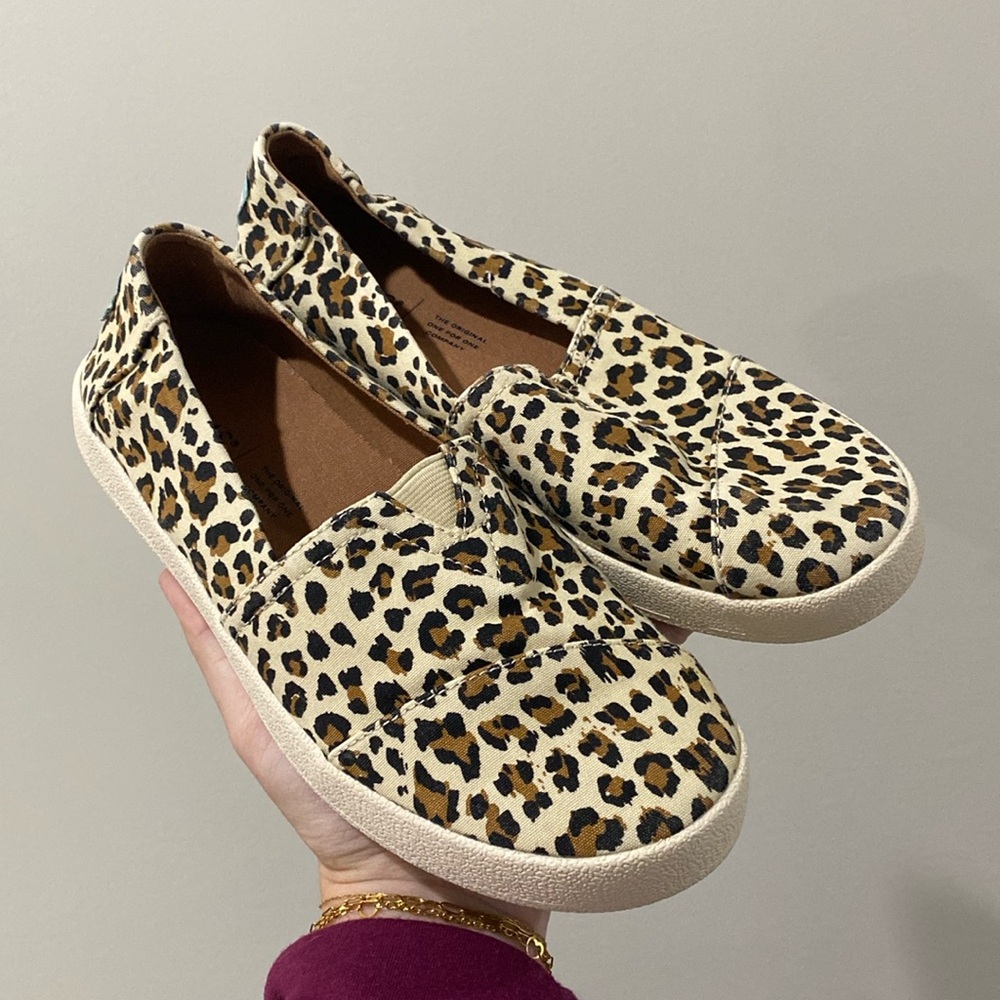 Toms leopard slip ons rubber sole